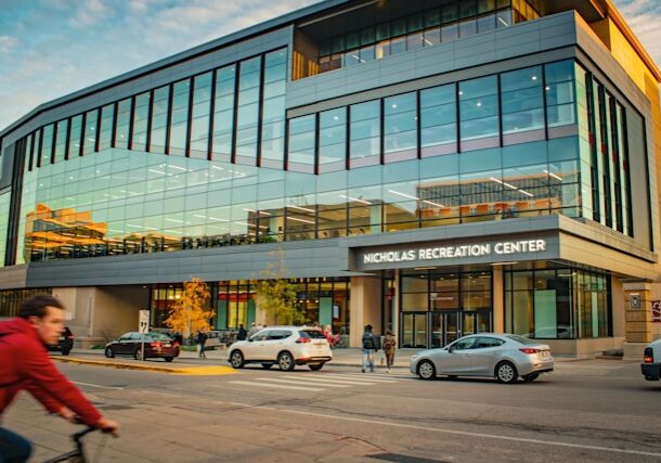 charles-marleau-6qQlyT43l9I-unsplash