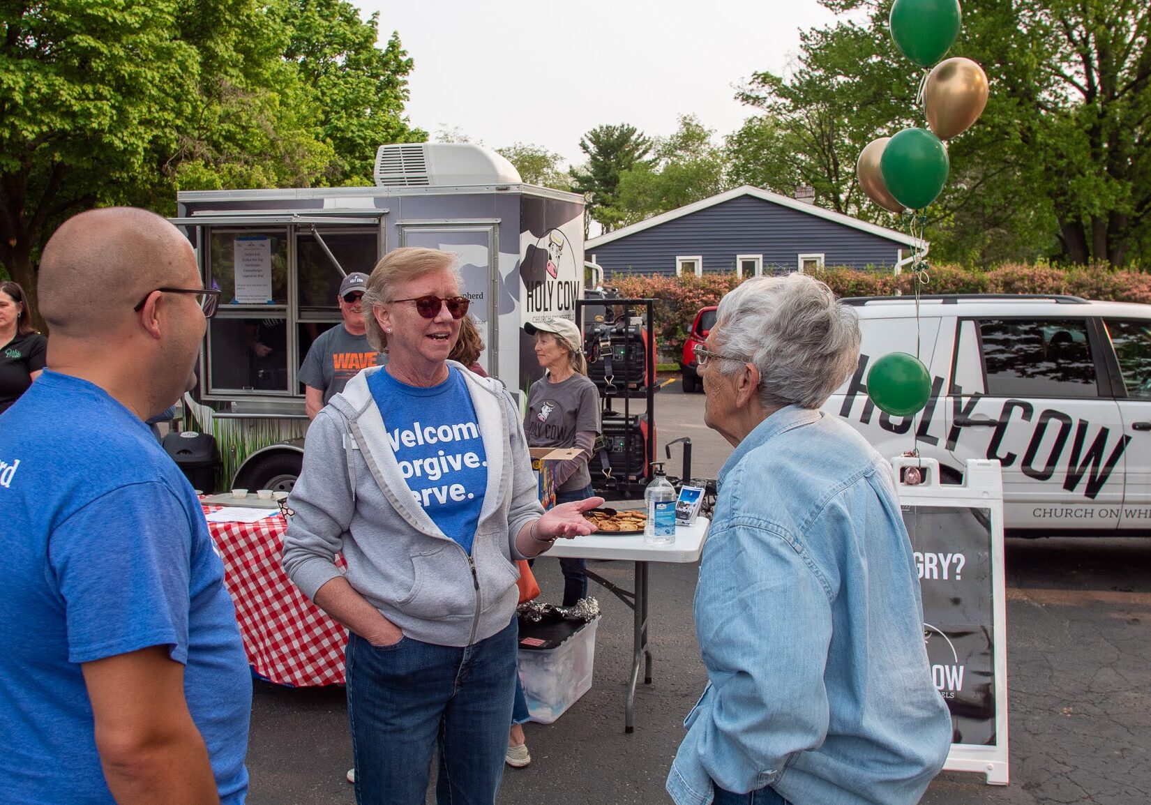 holy-cow-violence-dinner
